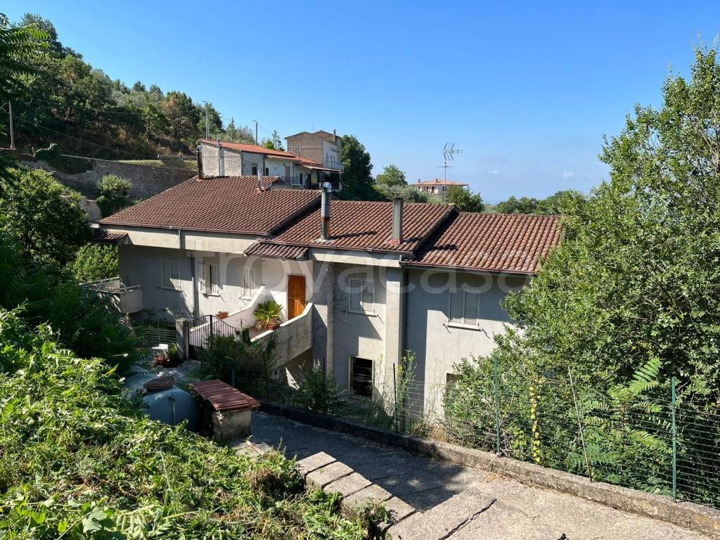 Villa Bifamiliare in in vendita da privato a Sessa Aurunca strada Provinciale sessa-mignano, 7