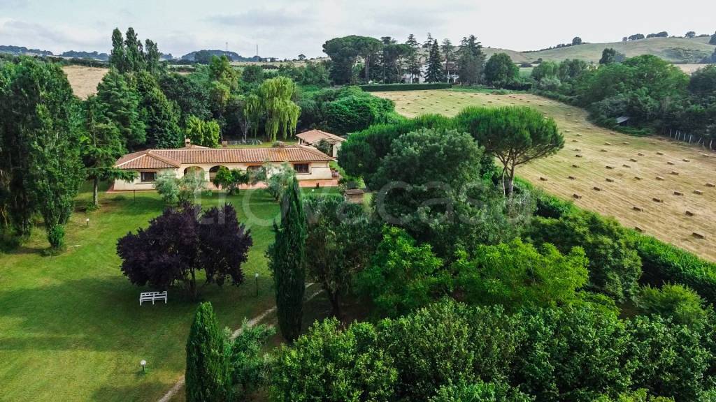 Villa in vendita a Campagnano di Roma stradone Lungo