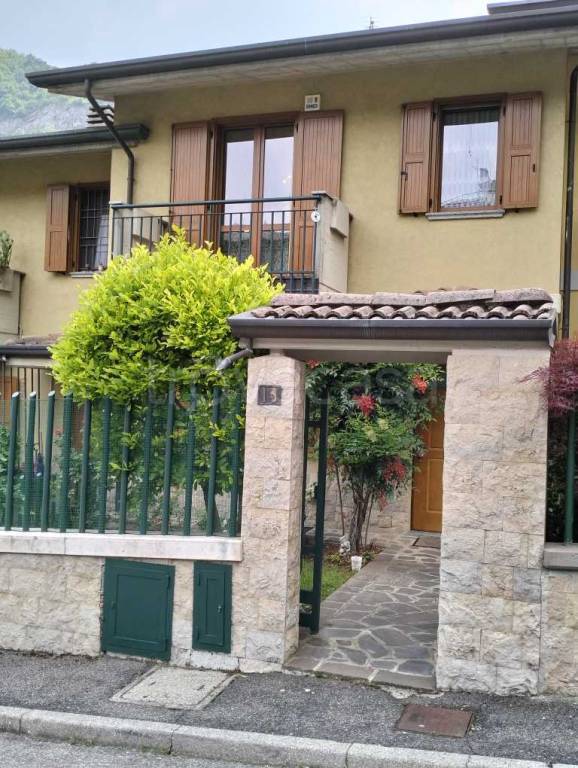 Villa a Schiera in vendita a Gardone Val Trompia via Enrico Fermi