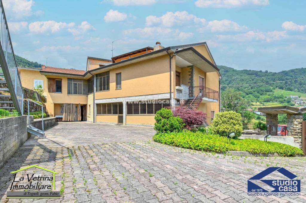 Villa Bifamiliare in vendita a Foresto Sparso