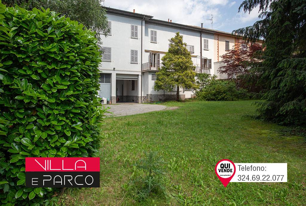 Villa Bifamiliare in vendita a Gazzada Schianno via Morazzone, 18