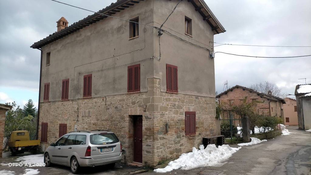 Villa in in vendita da privato ad Amandola taccarelli, 6