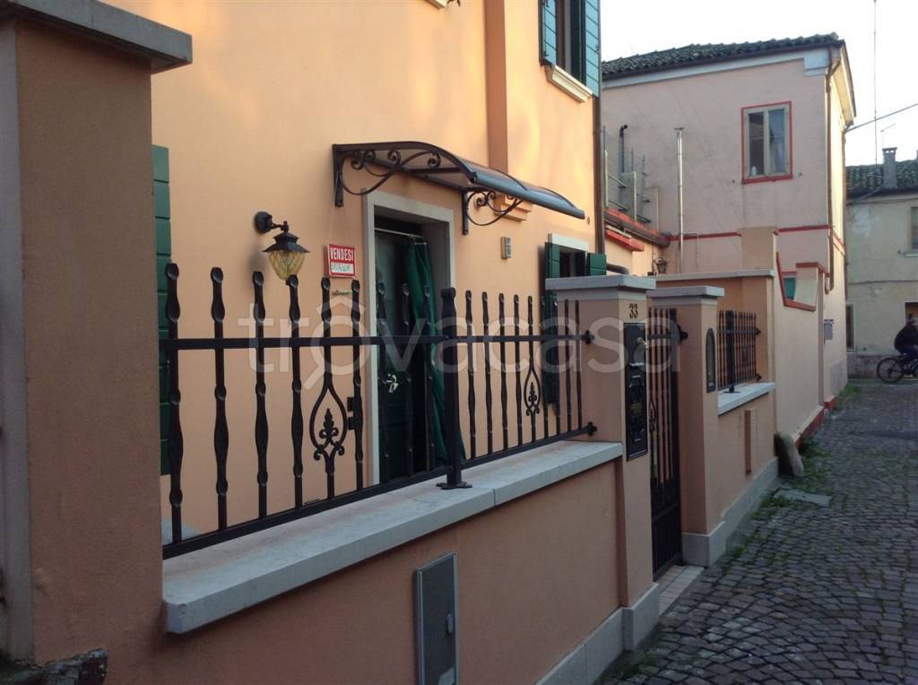 Casa Indipendente in vendita ad Adria via Chieppara, 59
