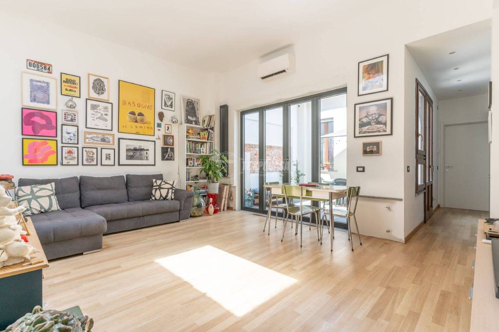 Appartamento in vendita a Milano viale Giovanni da Cermenate 41