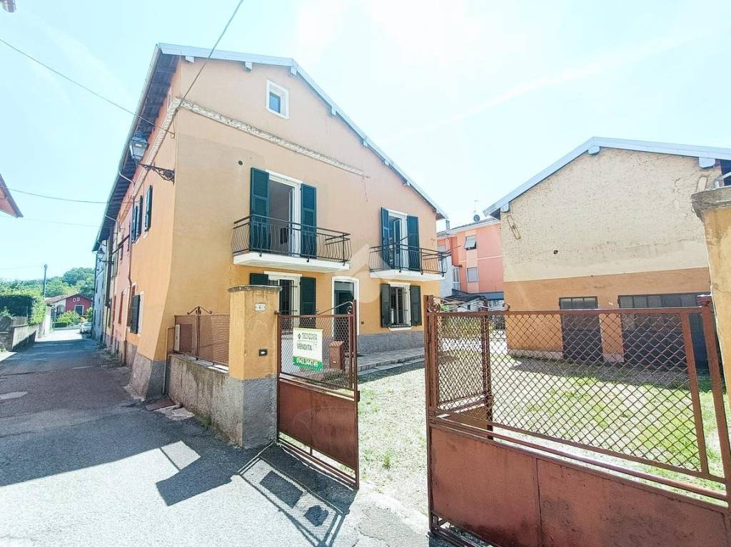 Casa Indipendente in vendita a Stazzano via Cavour, 6