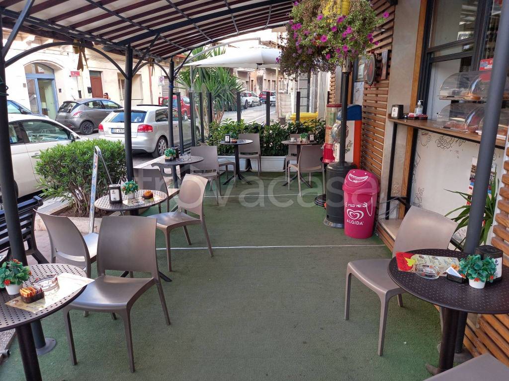 Bar in in vendita da privato a Pozzallo via Giuseppe Mazzini, 43