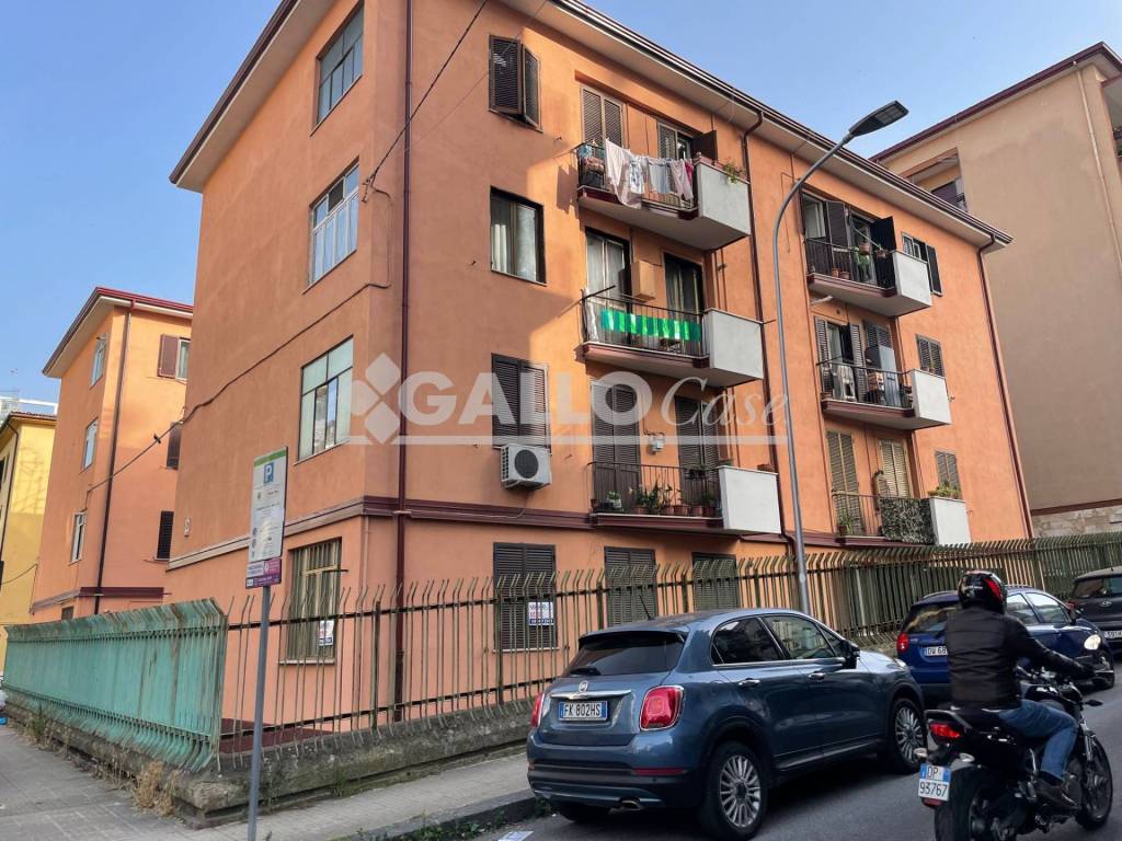 Appartamento in vendita a Cosenza via Federico Fellini, 5