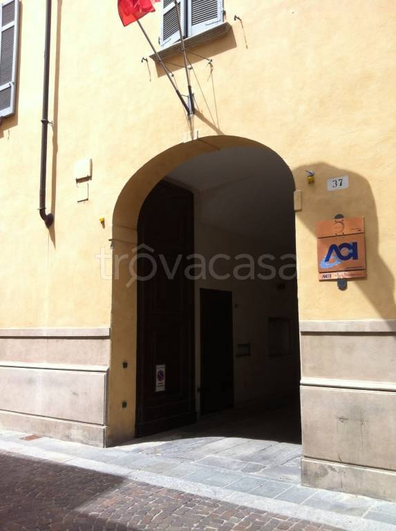 Ufficio in in affitto da privato a Piacenza via Chiapponi, 37A
