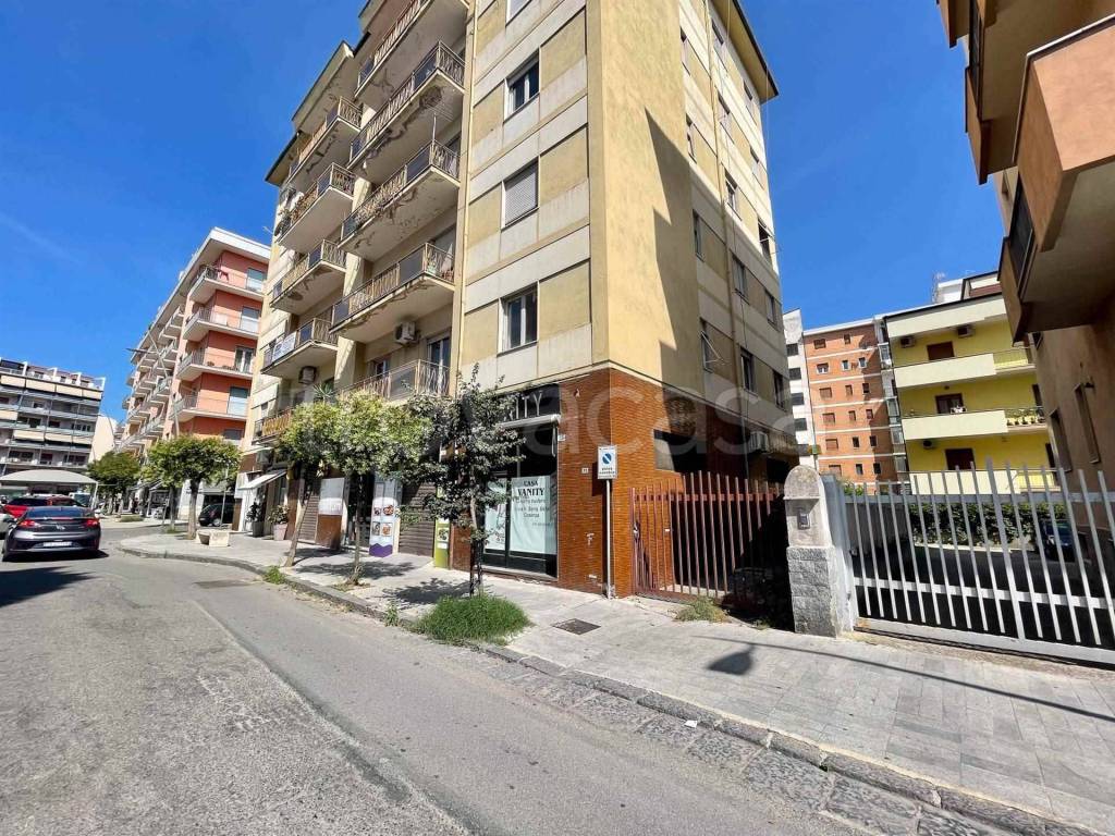 Appartamento in vendita a Cosenza piazza Loreto, 4/a