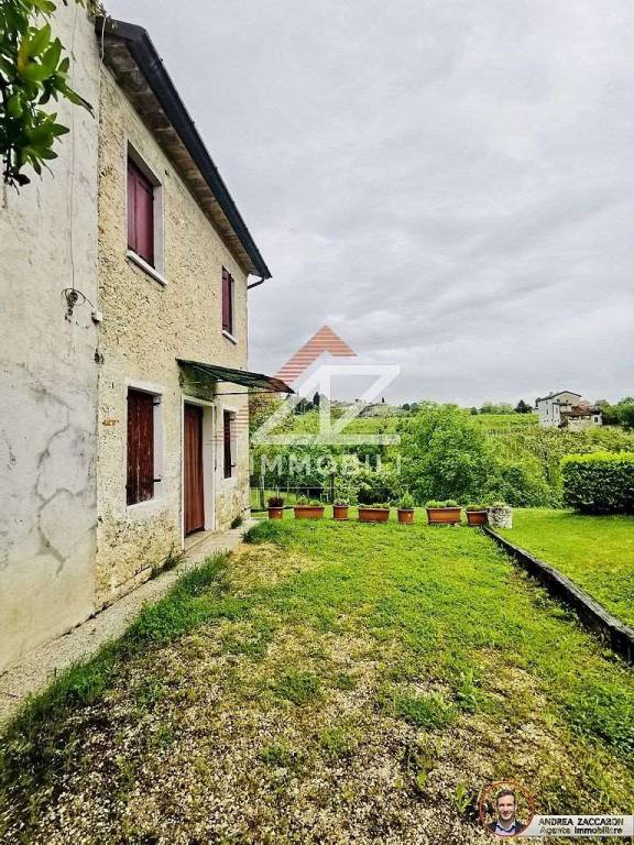 Casa Indipendente in vendita a Pieve di Soligo via Francesco Fabbri