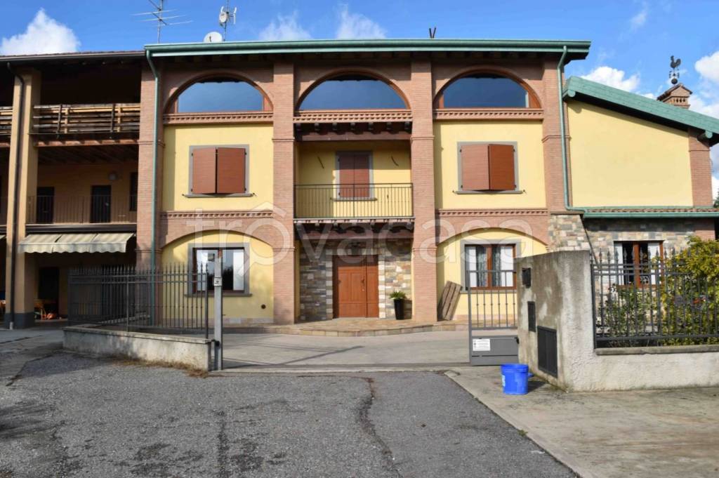 Villa all'asta a Treviglio via delle Battaglie, 41