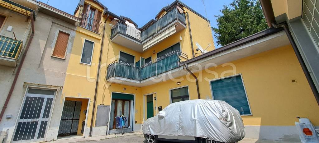 Appartamento in vendita a Cesano Maderno via San Bernardo, 3