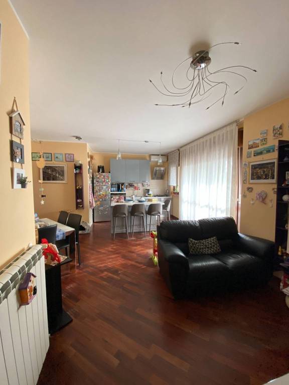 Appartamento in in vendita da privato a Latina via della Persicara, 38