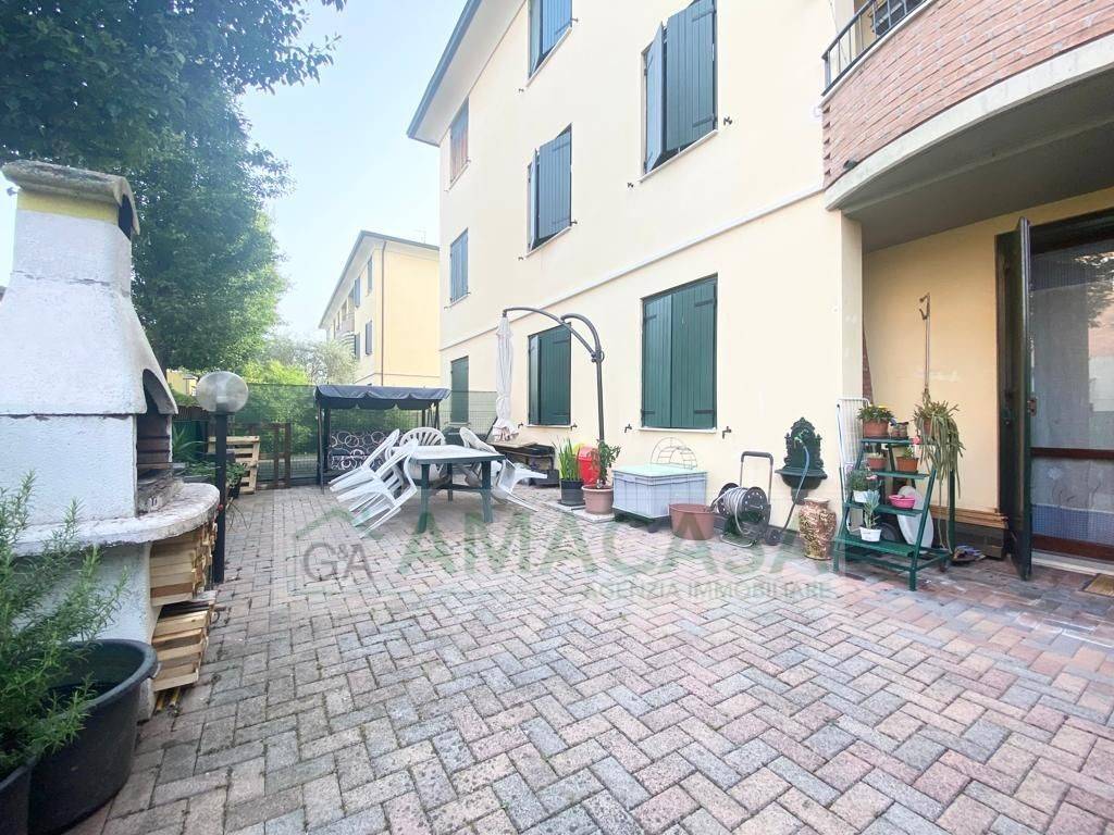 Appartamento in vendita a Casalgrande via Jacopo Tintoretto