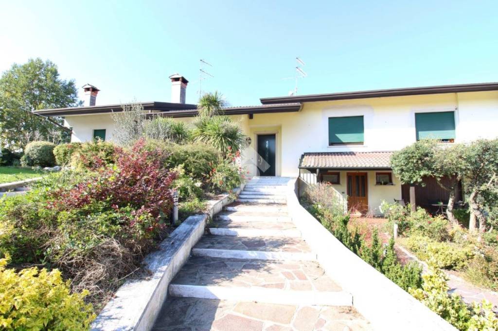 Villa Bifamiliare in vendita a Cessalto via Quarantasette