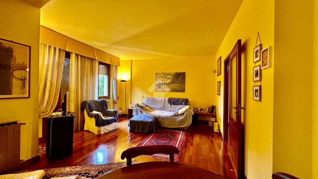 Appartamento in vendita a Novi Ligure via Giulio Verne, 1