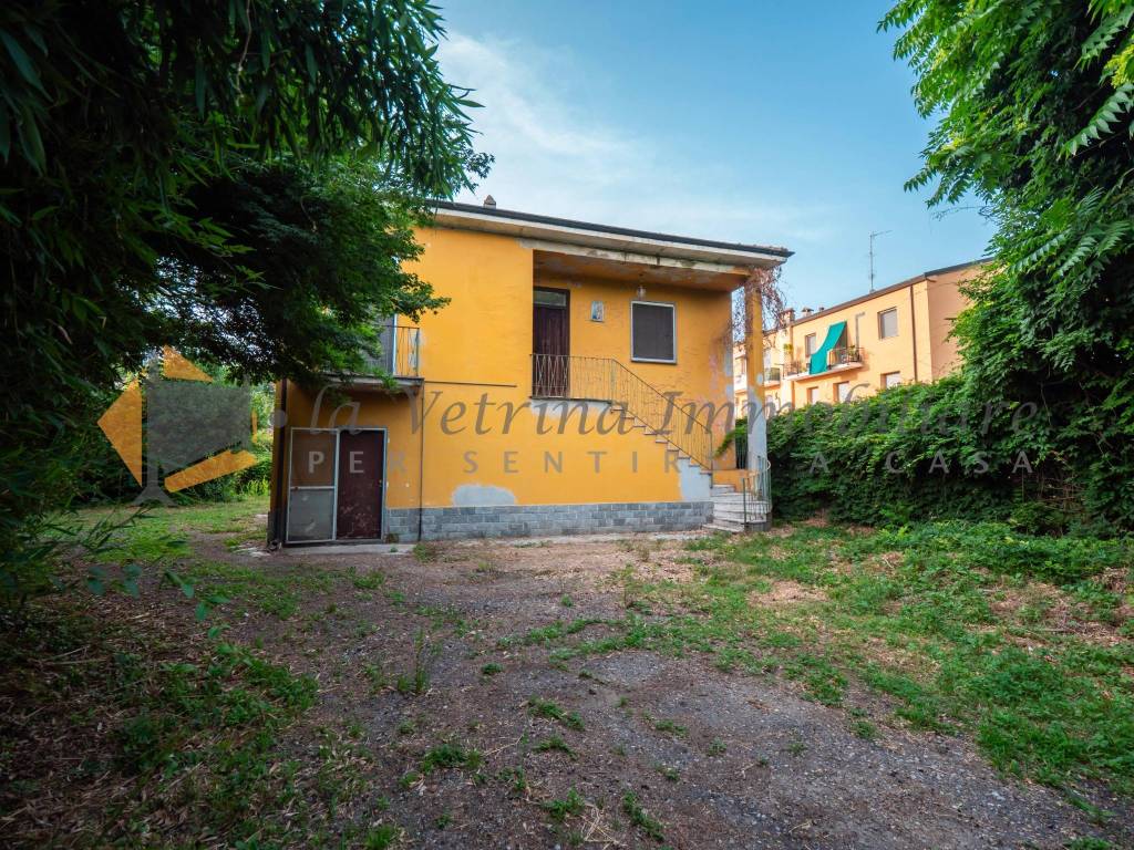 Casale in vendita a Giussago via Milano, 38