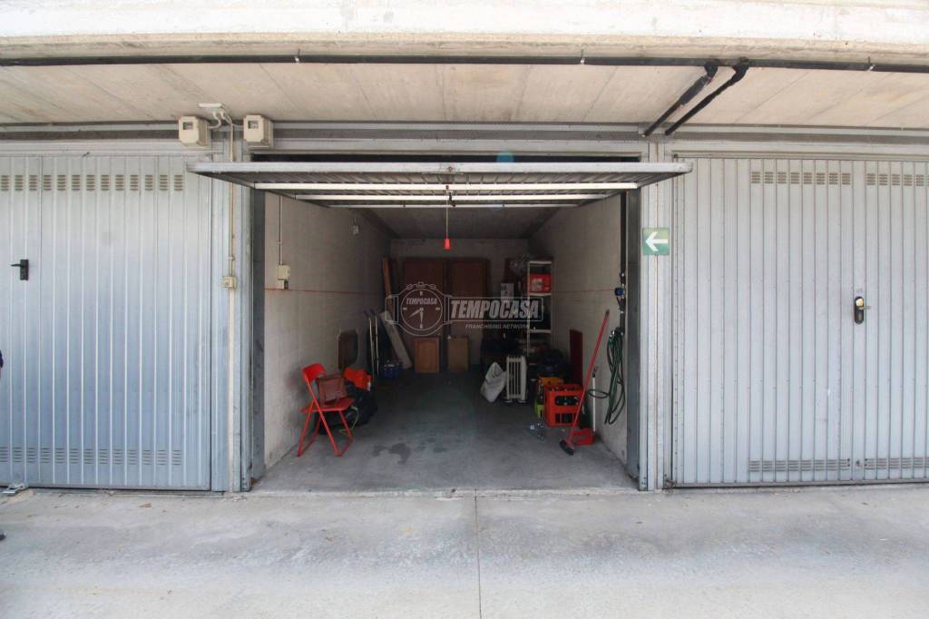Garage in vendita a Nichelino via Berlinguer