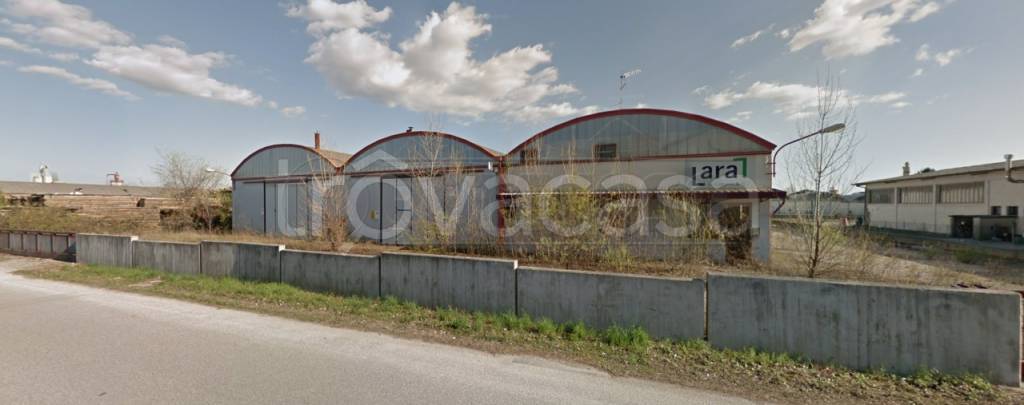 Capannone Industriale in vendita a San Giovanni al Natisone via Comunale del Rovere, 24