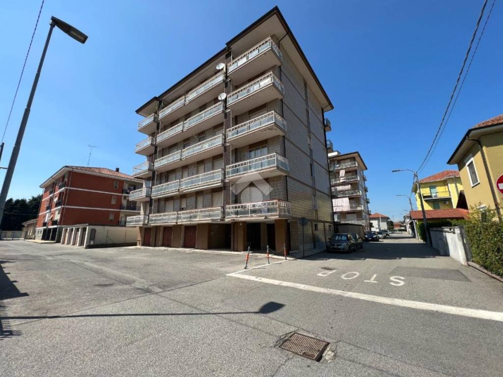 Appartamento in vendita a Santhià via Guglielmo Marconi, 20