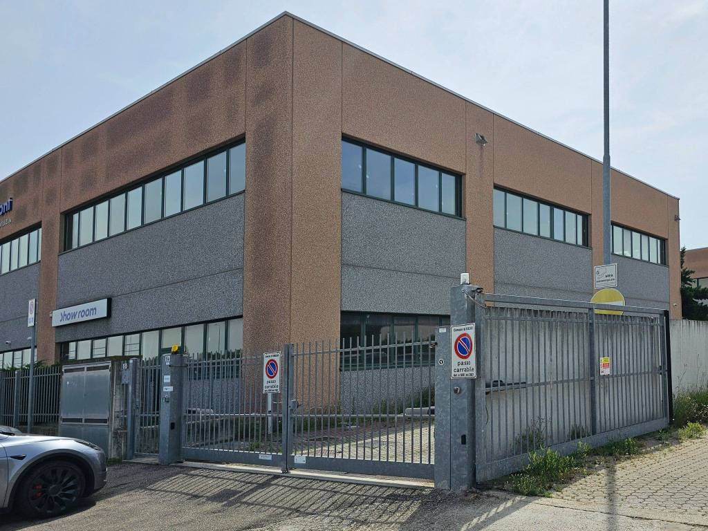Ufficio in in vendita da privato a Vanzago via 1 Maggio, 3I
