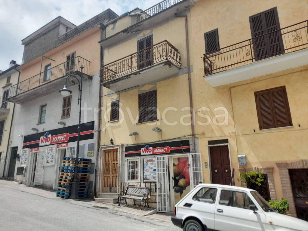 Casa Indipendente in vendita a Montorio Romano viale Augusto Milani
