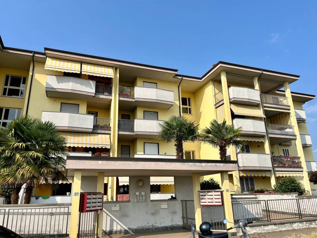 Appartamento in vendita a Trecate via Roggiolo, 27e