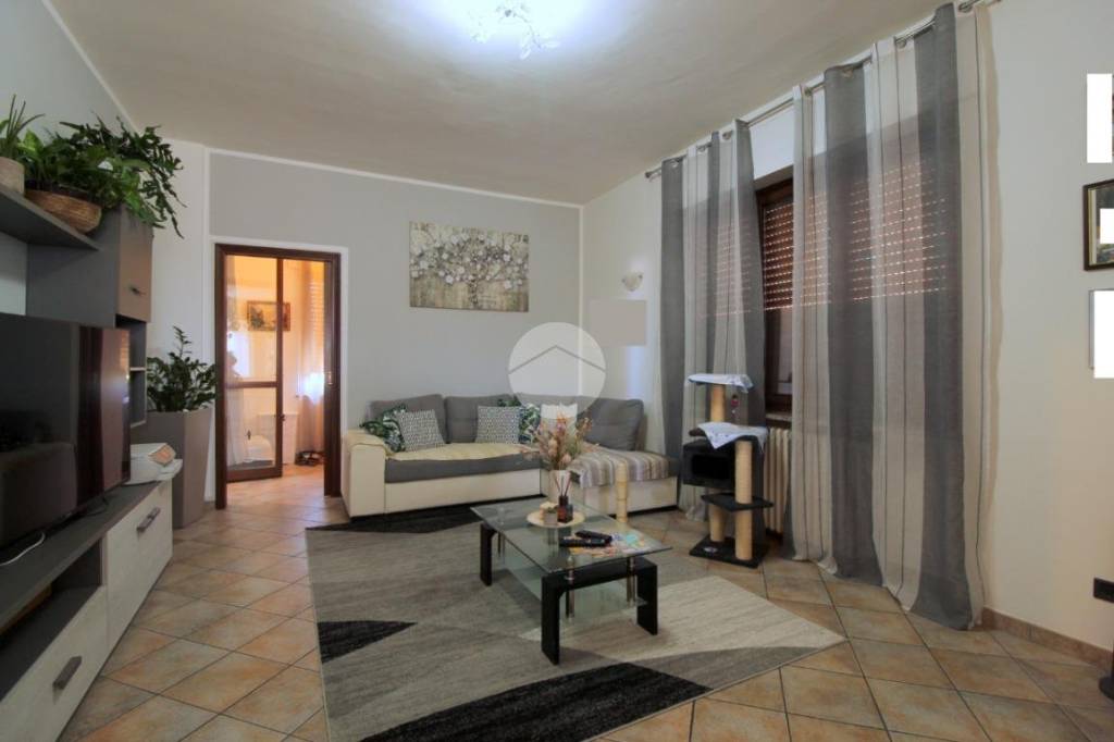 Appartamento in vendita a Baldissero d'Alba località Baroli, 78
