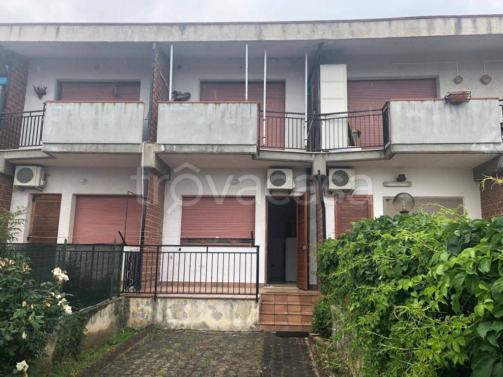 Appartamento in vendita a Caronia contrada Torre del Lauro