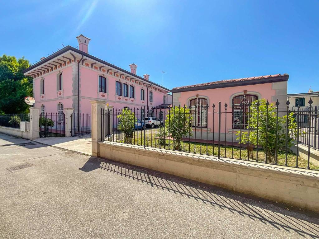 Villa in vendita a San Giorgio di Nogaro via Stazione