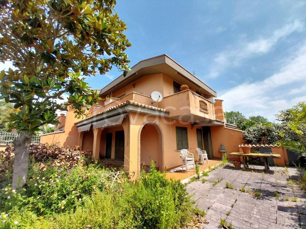 Villa Bifamiliare in vendita ad Anzio via delle Palme