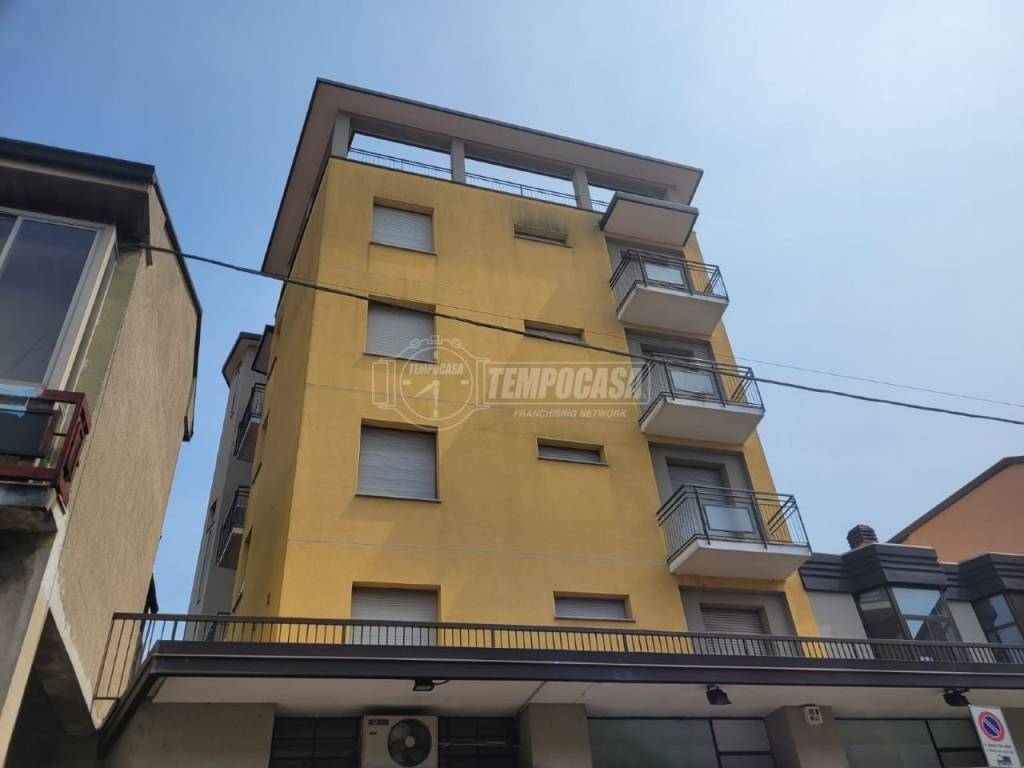 Appartamento in vendita a Cabiate via Giacomo Matteotti 33
