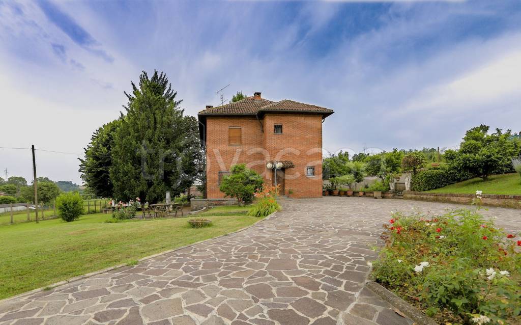Villa in vendita ad Asti frazione Sessant, 231