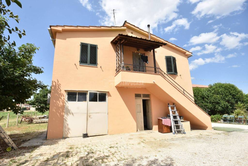 Villa in vendita a Osimo via di Jesi
