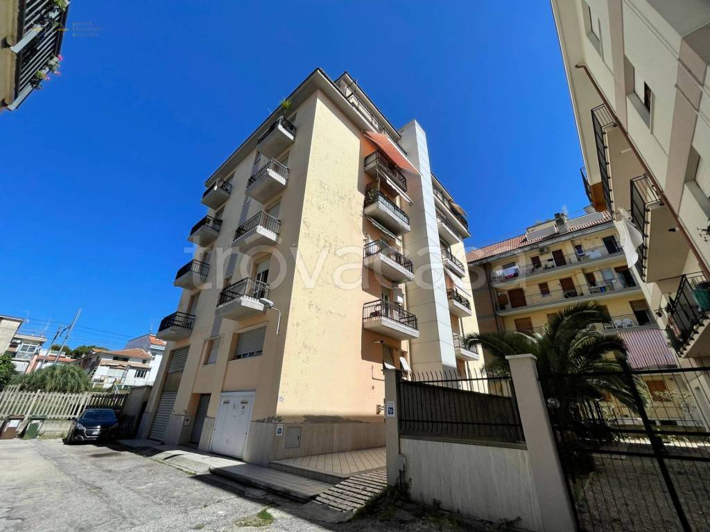 Appartamento in vendita a San Benedetto del Tronto via piemonte, 165