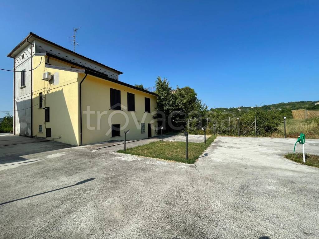 Villa in vendita a Benevento contrada Malecagna