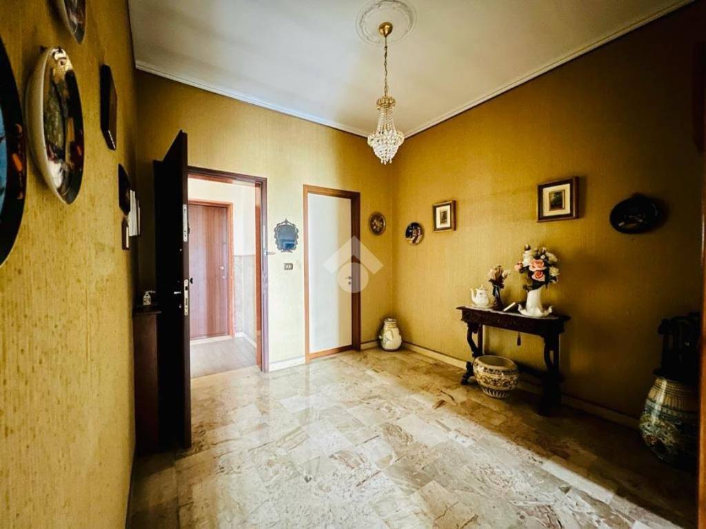 Appartamento in vendita a Mantova via Leopoldo Pilla