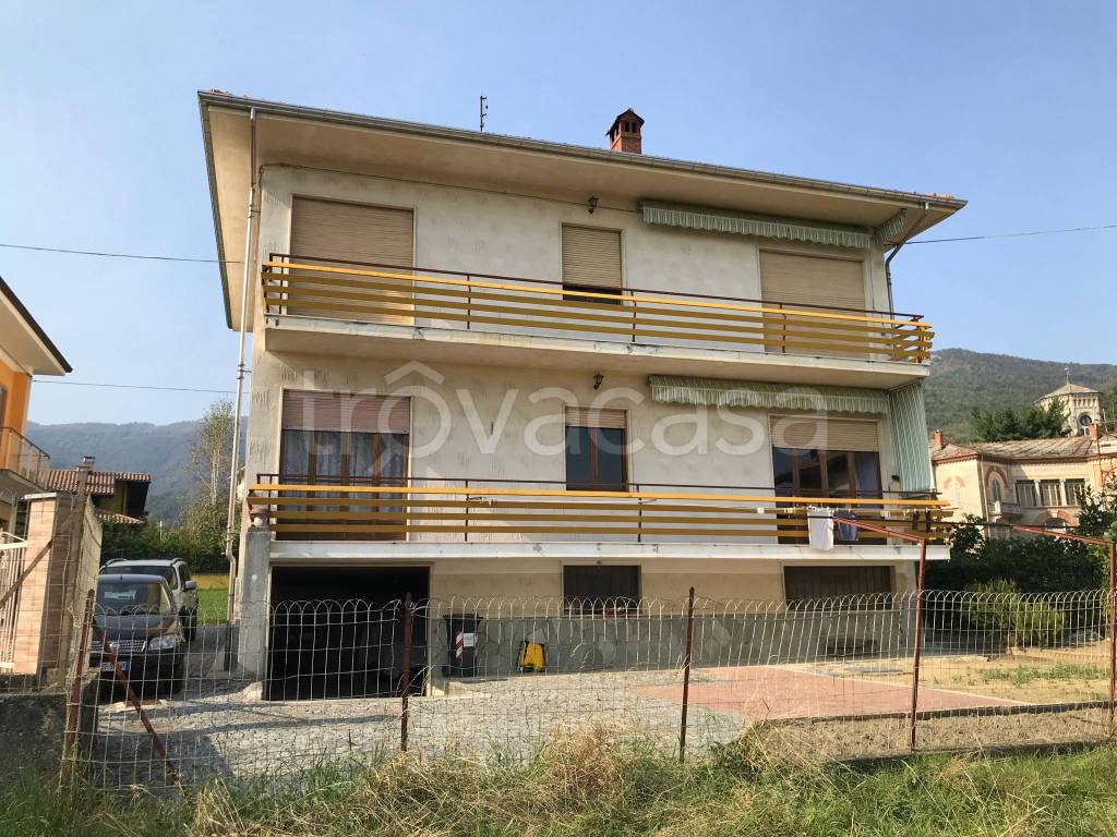 Villa Bifamiliare in vendita a Giaveno borgata Selvaggio Sopra, 215