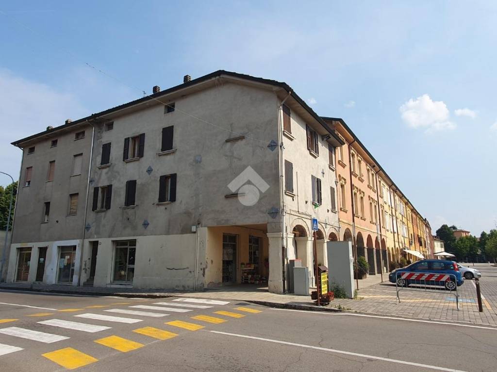 Appartamento in vendita a Bagnolo in Piano via Guido da Bagnolo, 2