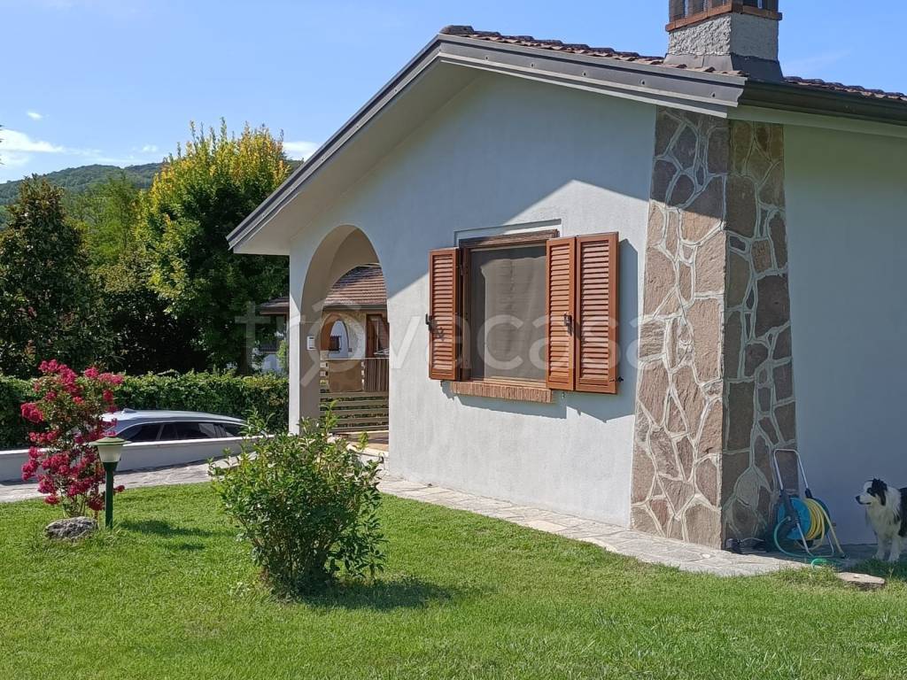 Villa in in vendita da privato a Rivergaro via Giacomo Puccini, 30