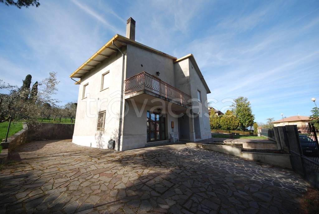 Casa Indipendente in vendita a Castel Ritaldi località Colle del Marchese