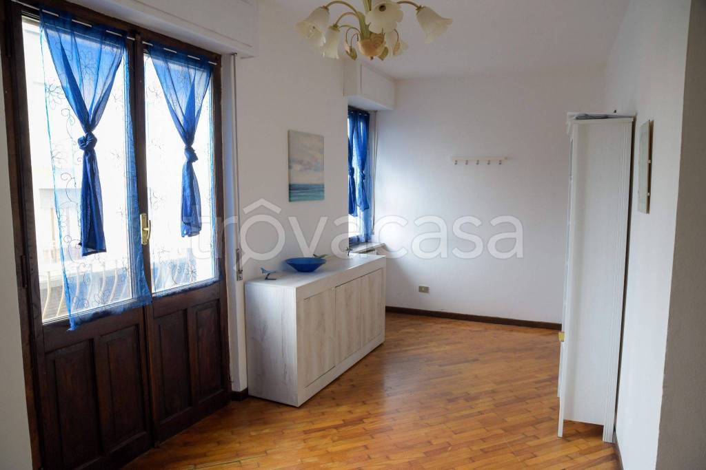 Appartamento in in vendita da privato a Valdilana frazione Pramorisio, 50