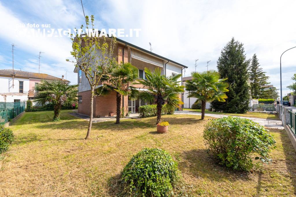 Villa in vendita a Codigoro via 4 Novembre, 56