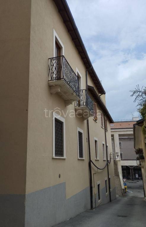 Appartamento in in vendita da privato a L'Aquila via Giuseppe Pica, 8