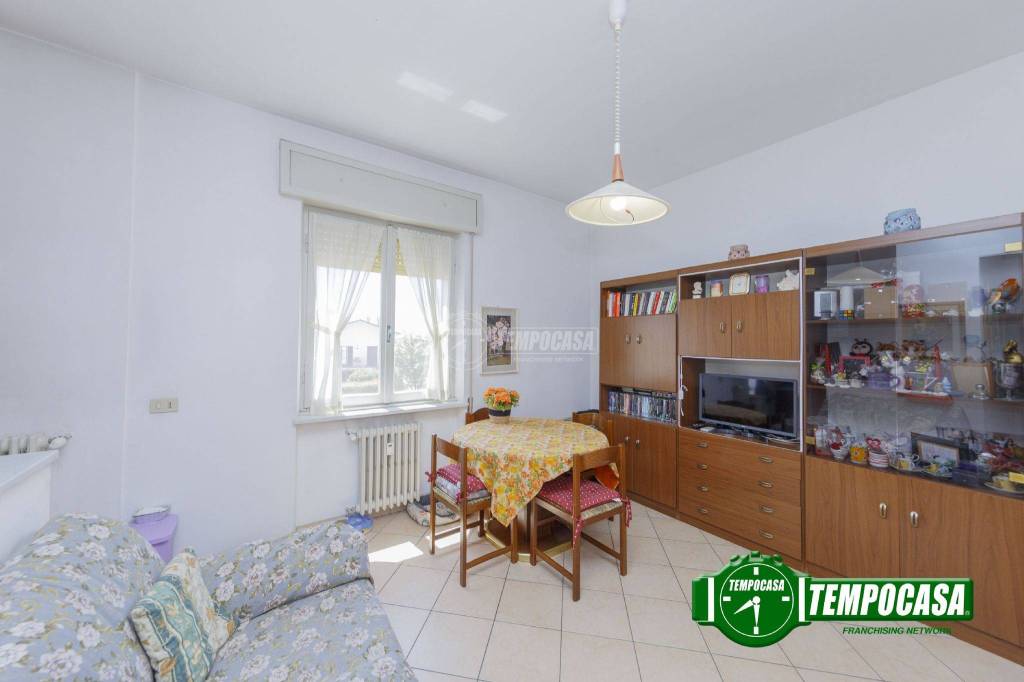 Appartamento in vendita a Pavia via Tamburini