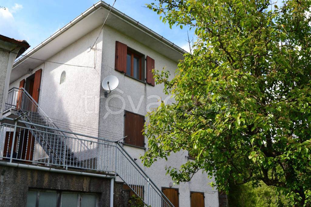 Casa Indipendente in in vendita da privato a Varese Ligure località Casareggio