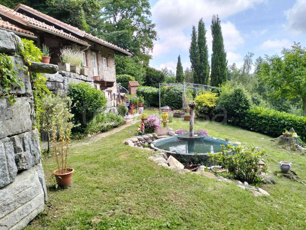 Villa in in vendita da privato a Pollone via Giuseppe Bozzalla