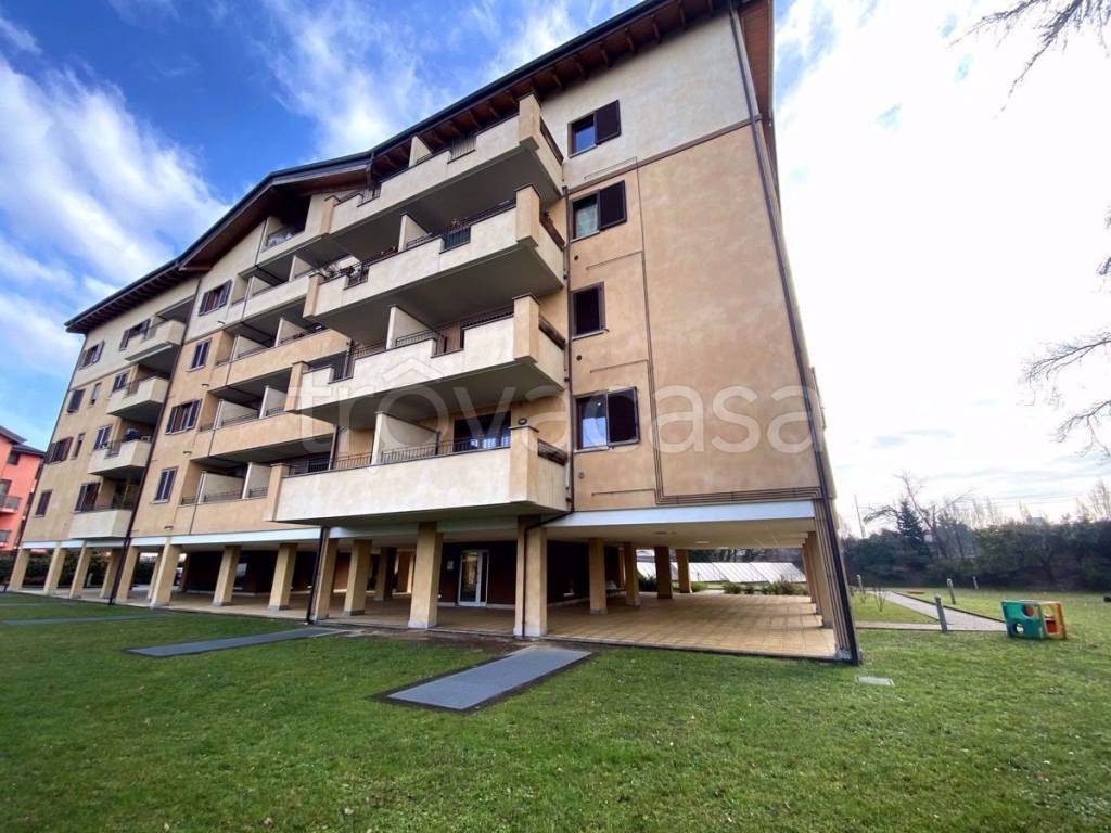 Appartamento in vendita a Monza via asiago , 8D
