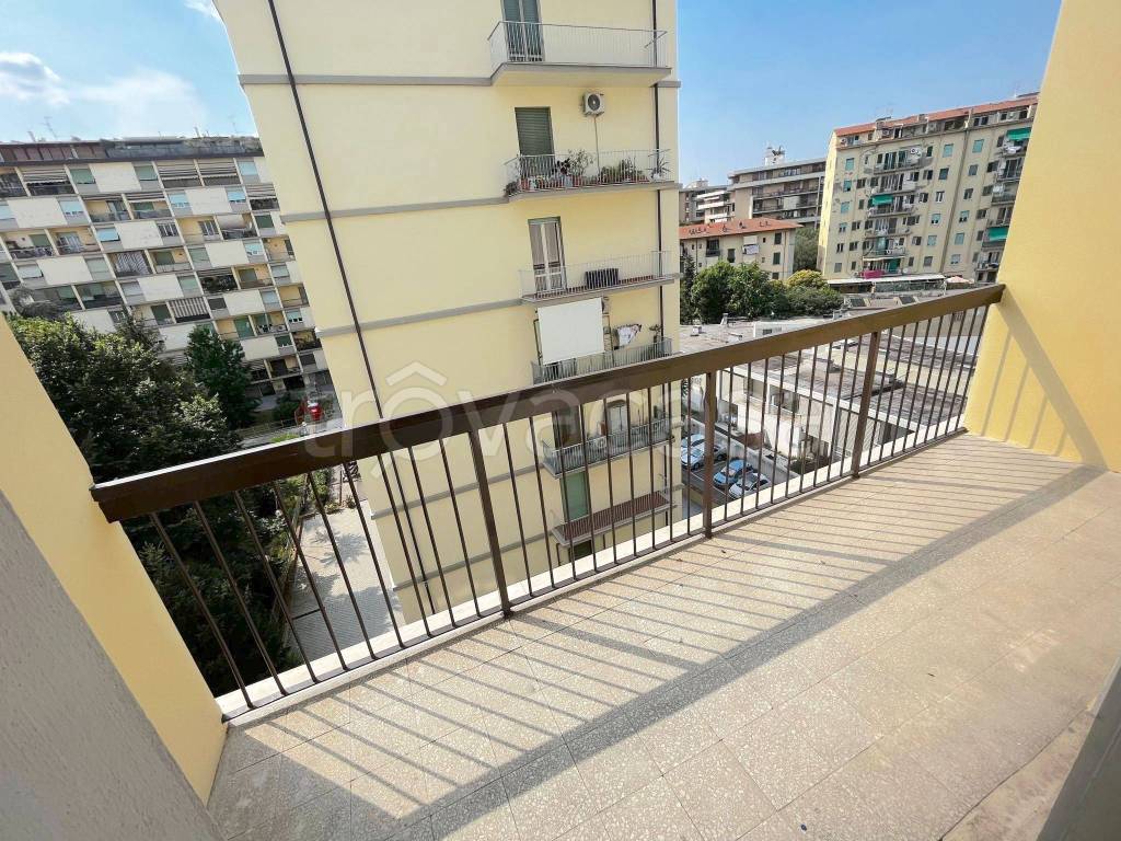 Appartamento in vendita a Firenze via Circondaria