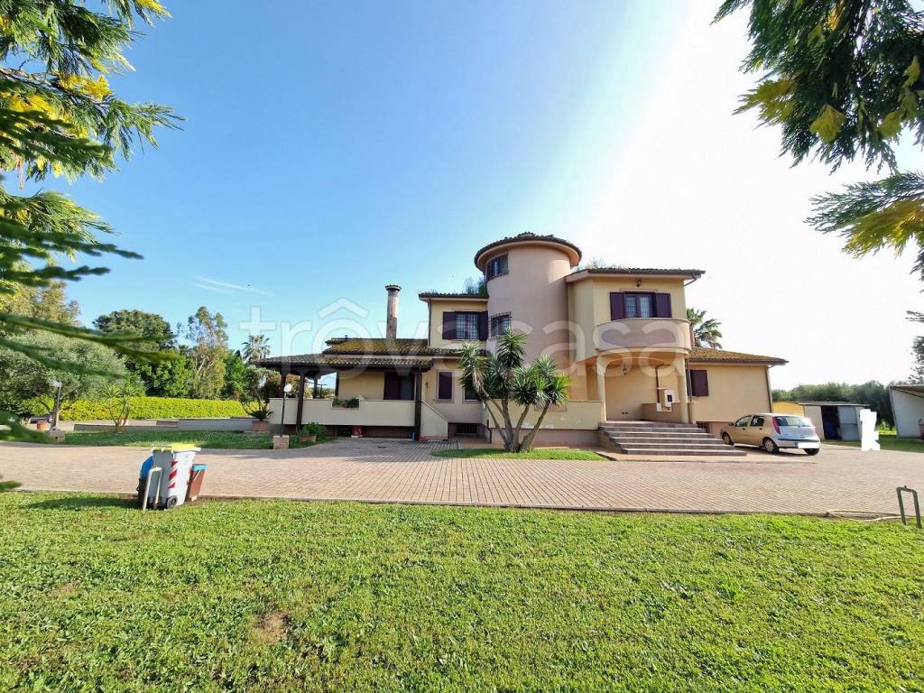Villa in vendita a Latina strada Cerreto Alto